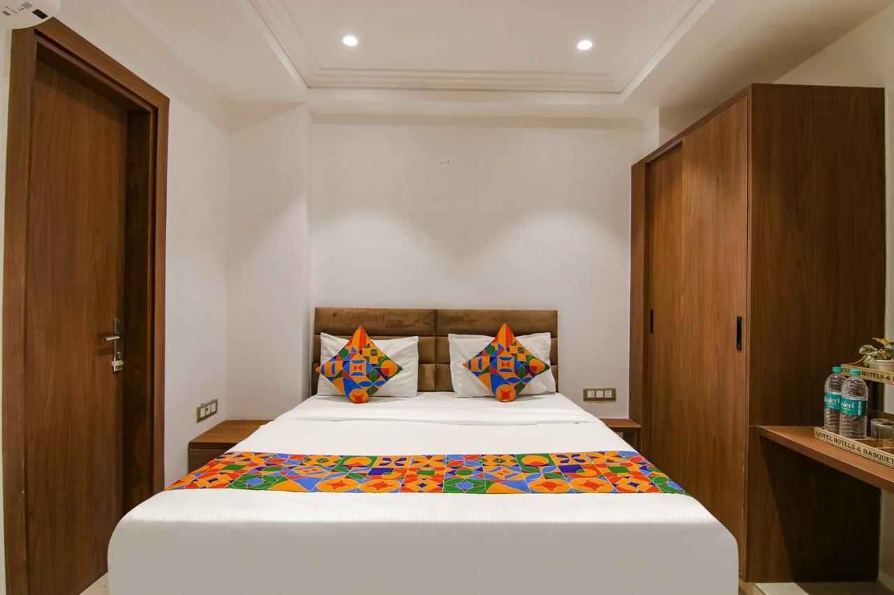 Fabhotel La Serene Bnb- Ashok Vihar New Delhi Buitenkant foto